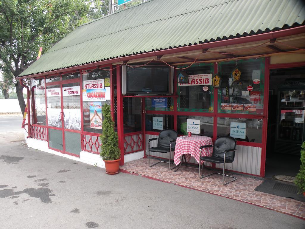 Camping Paradisul Soferilor Onesti Dış mekan fotoğraf